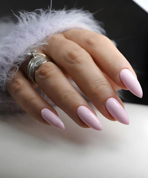 Hottest Spring Nail Colors & Art Ideas