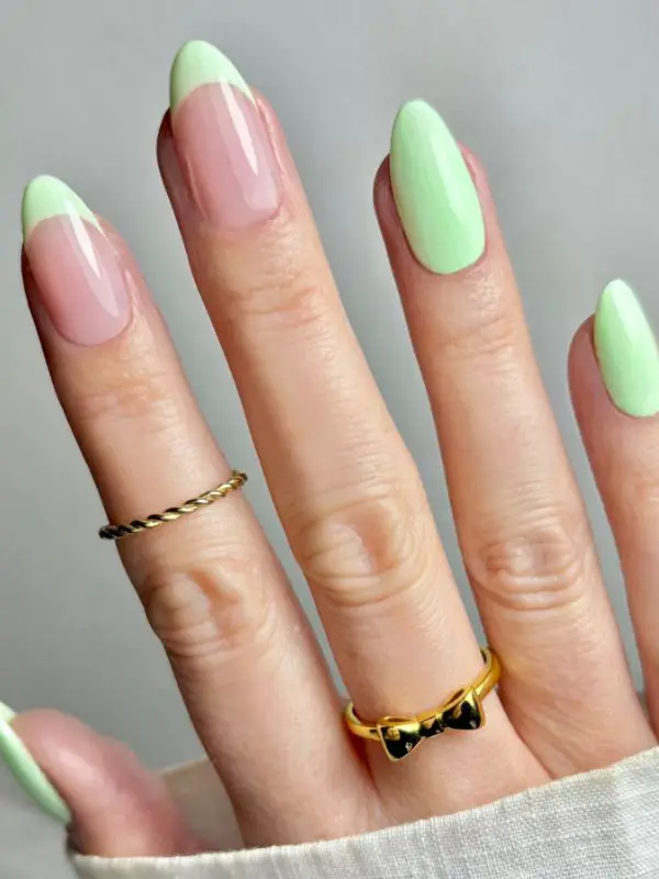 Summer nail colors & trends